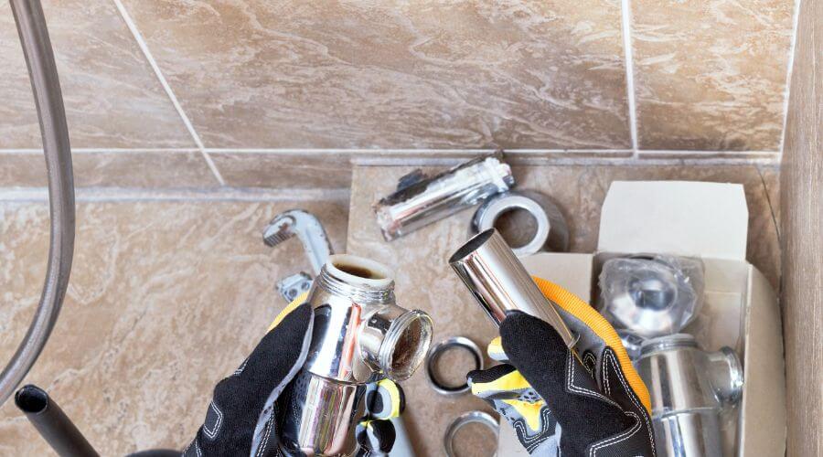 Professional gutter cleaning in Elrosa, MN